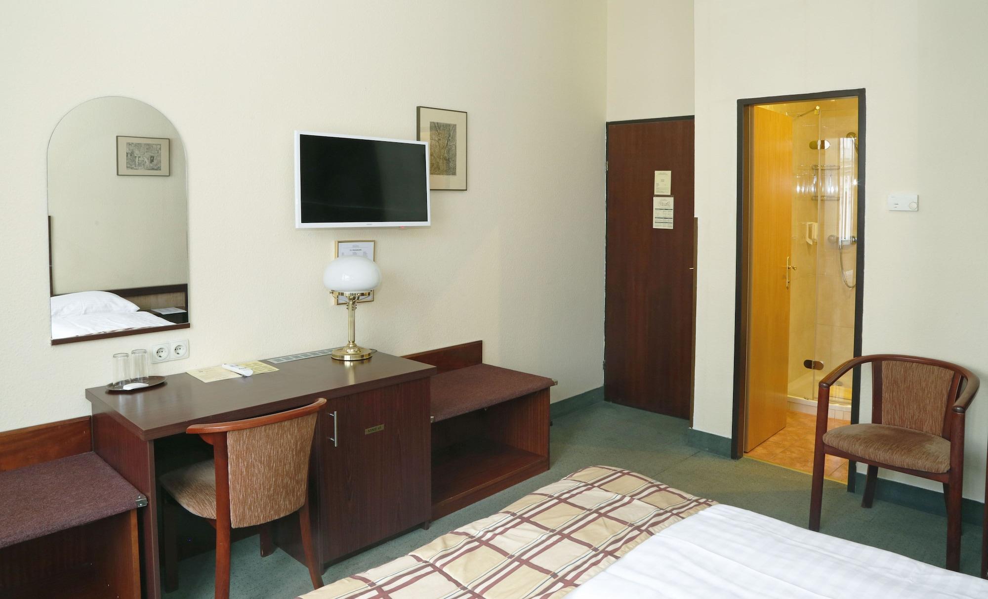 Continental Hotel-Pension Wien Ngoại thất bức ảnh