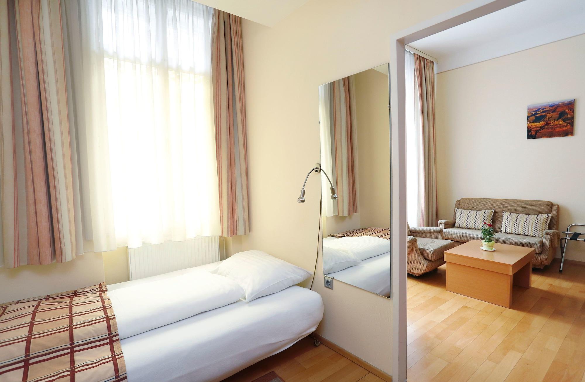Continental Hotel-Pension Wien Ngoại thất bức ảnh
