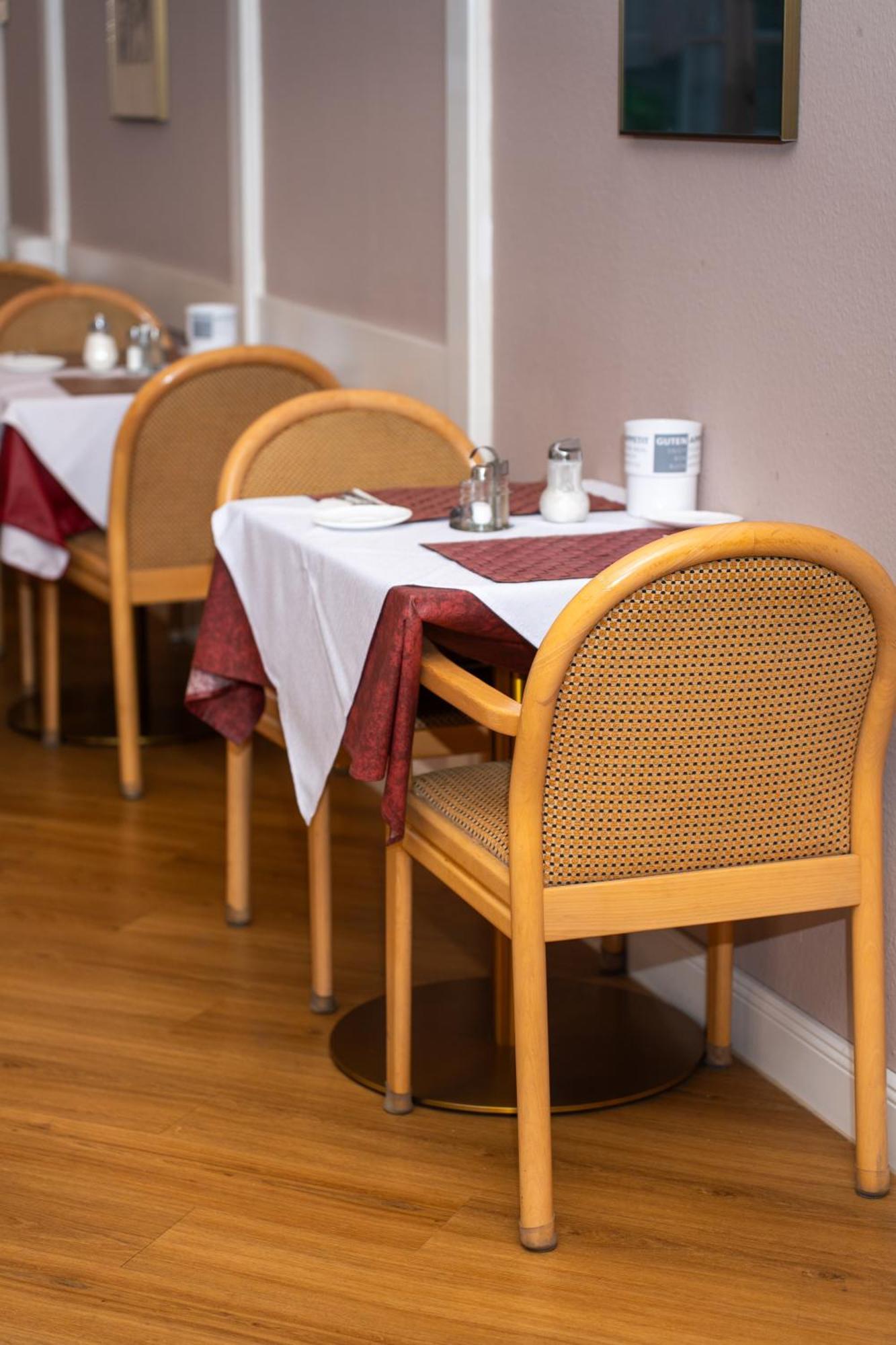 Continental Hotel-Pension Wien Ngoại thất bức ảnh