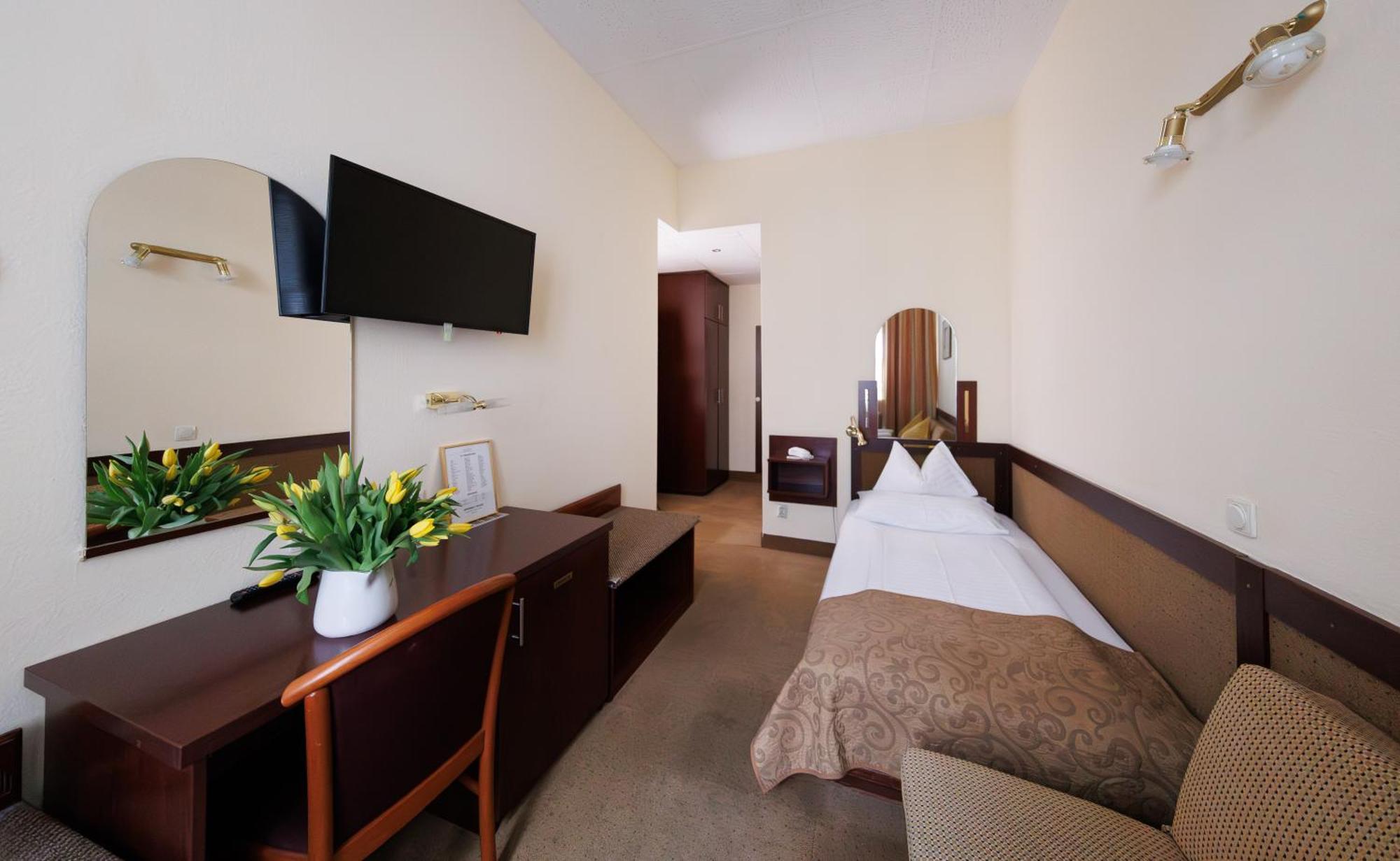 Continental Hotel-Pension Wien Ngoại thất bức ảnh
