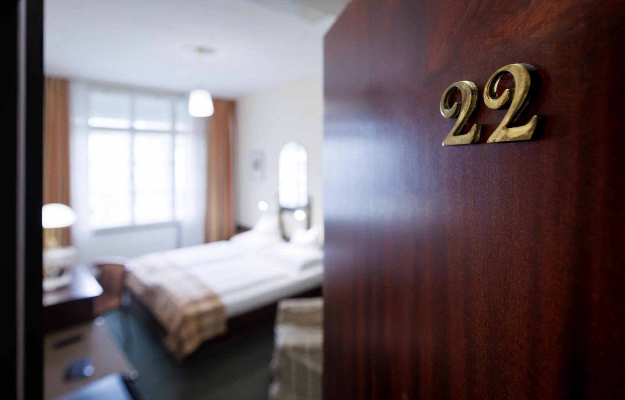 Continental Hotel-Pension Wien Ngoại thất bức ảnh
