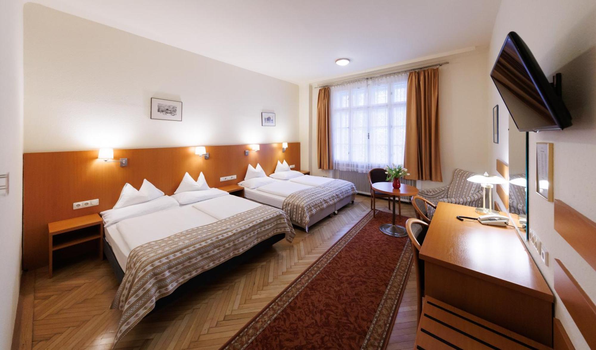 Continental Hotel-Pension Wien Ngoại thất bức ảnh