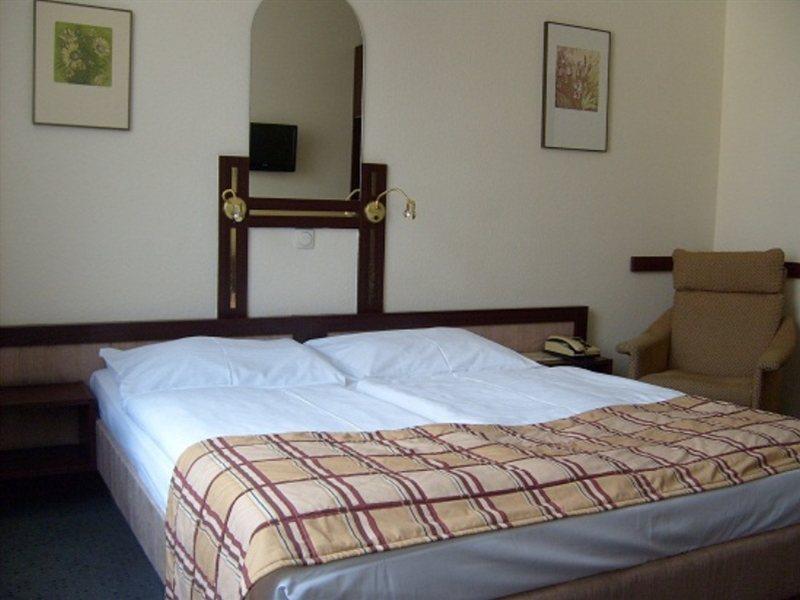 Continental Hotel-Pension Wien Ngoại thất bức ảnh