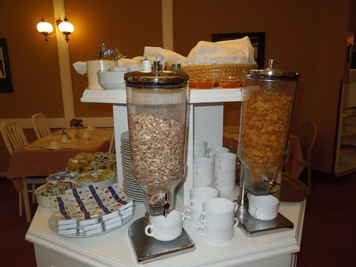 Continental Hotel-Pension Wien Ngoại thất bức ảnh